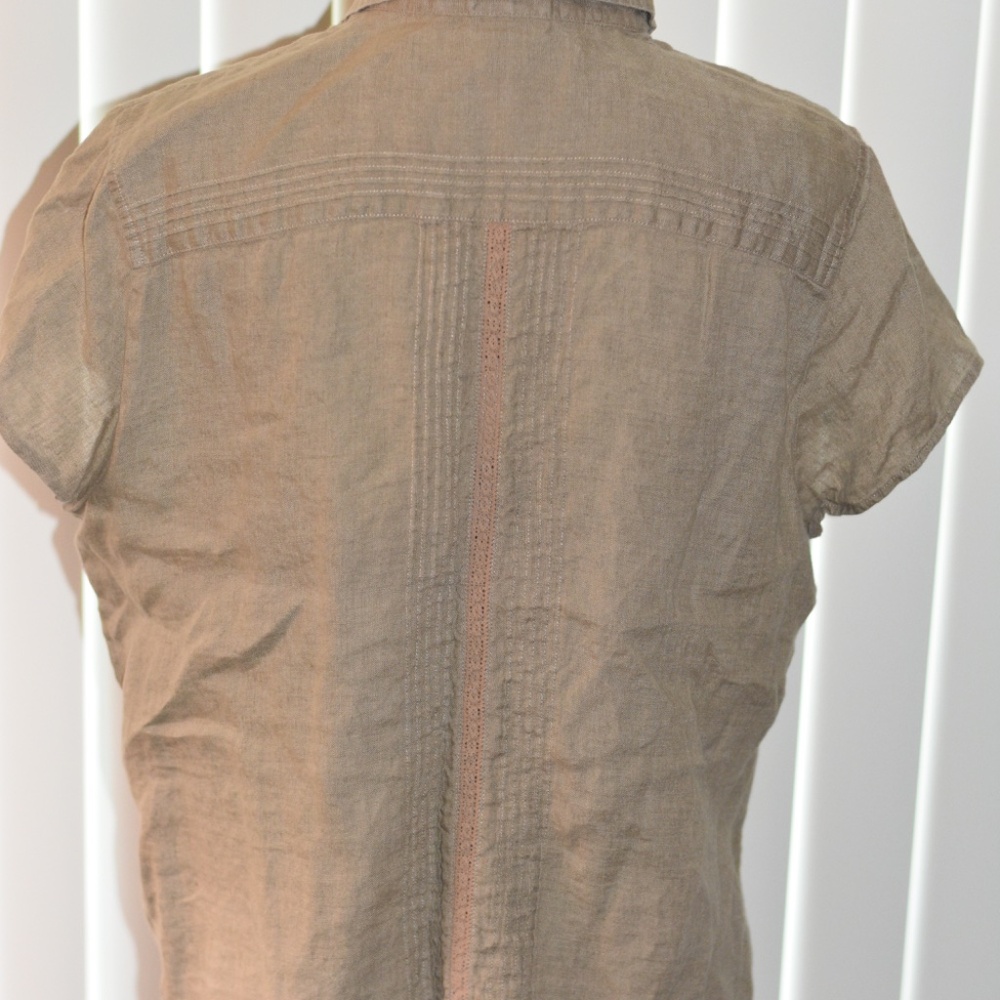 Button down Shirt - Picture 5 of 5